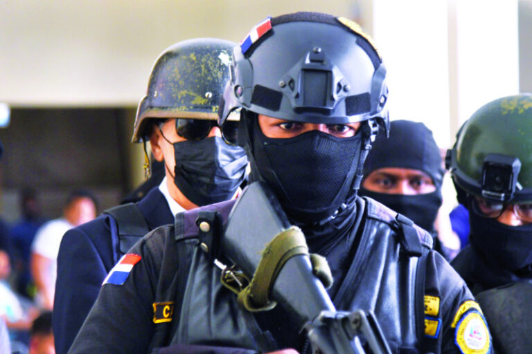 Guardias Penitenciarios