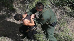 Inmigrante detenido