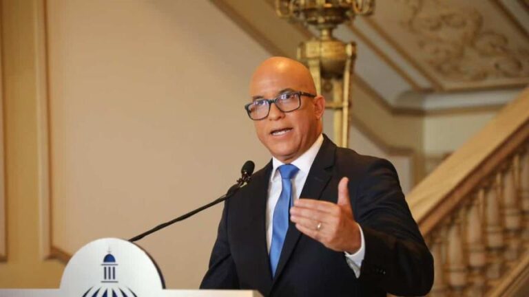 Homero vocero del gobierno
