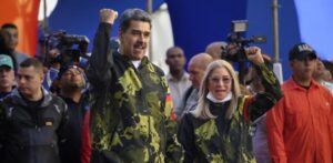 Maduro y esposa