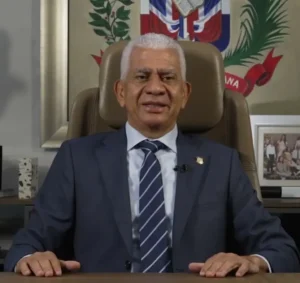 Ricardo de los Santos senador
