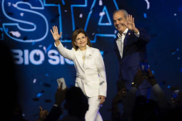 Abinader y Raquel Peña