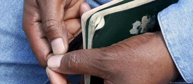 Dos pasaportes para que