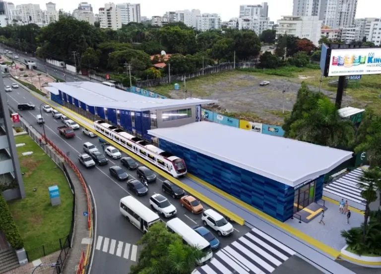 Tren Metropolitano RD