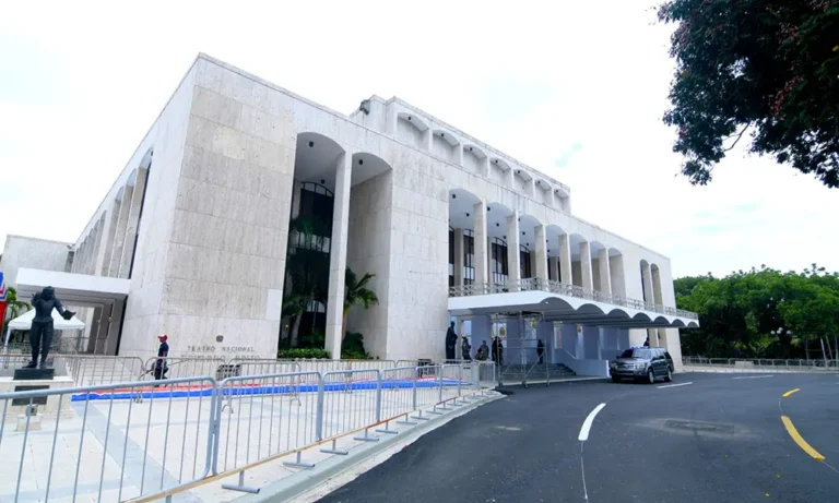 Ambiente-en-el-teatro-nacional-jr-1