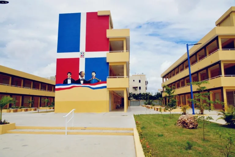 Escuela publica RD