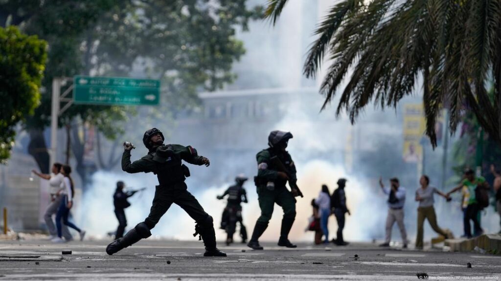 Militares de Maduro