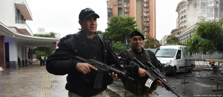 Policia Paraguay