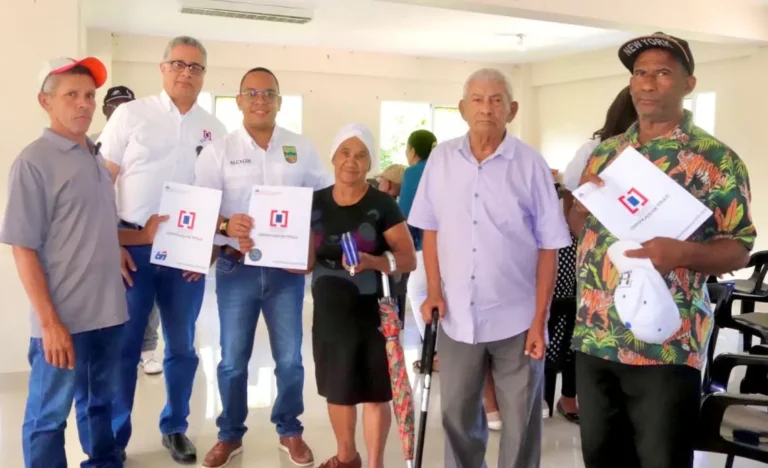 Tiutlos-a-discapacitados-en-Azua-1140x694-1-jpg