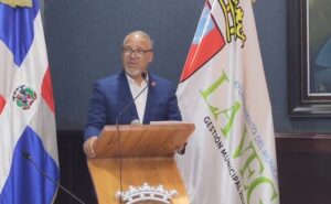 joel-martinez-alcalde-interino-la-vega-650x400