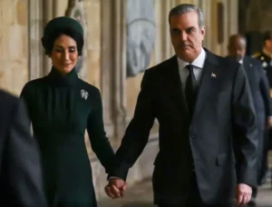 Abinader y esposa