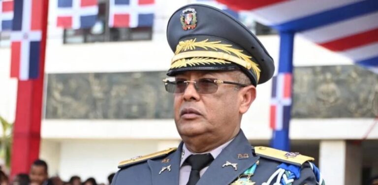 Guzman Peralta, director policia dominicana