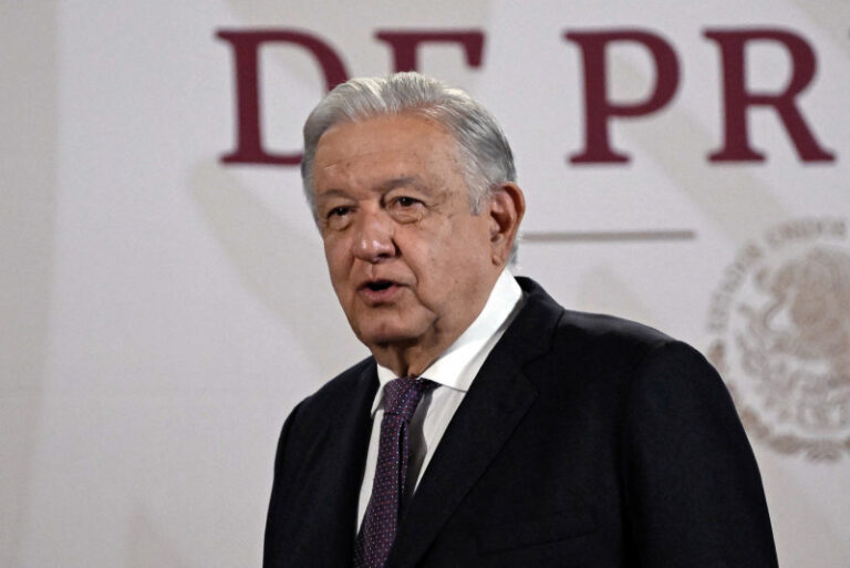 Lopez Obrador 12