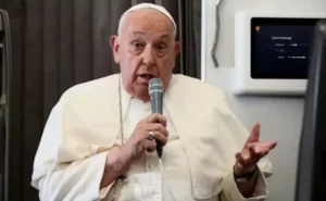 PAPAFRANCISCVENEZUELA-650x400