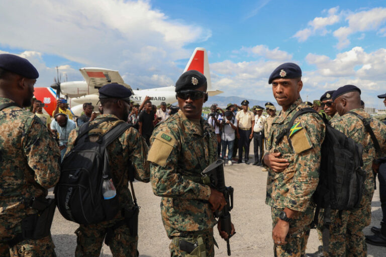 Policias de Jamaica y Belice