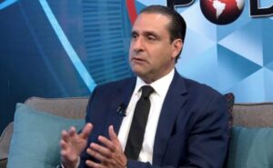 Servio Tulio Castaños G