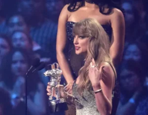 Taylor Swift 12