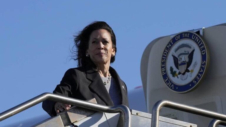 kamala-harris-supera-a-donald-trump-en-intencion-de-voto-latino-focus-0-0-896-504