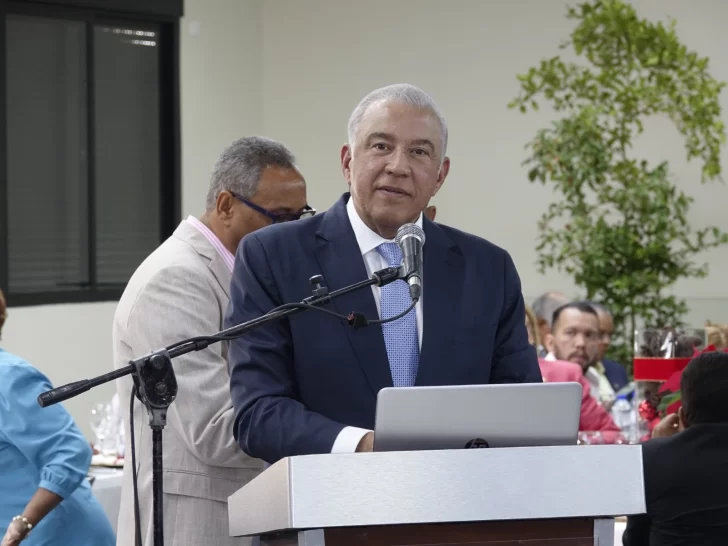 Andres-Bautista-resalta-la-estabilidad-agropecuaria-en-el-pais-728x546