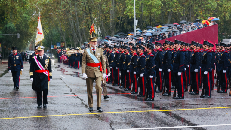 Desfile en España por Dia Hispanidad