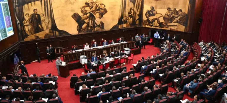 Diputados en asmblea