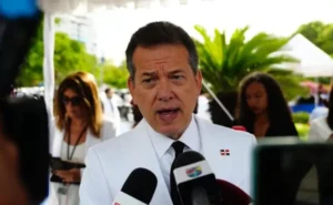 Ito Bisono, Ministro Industria