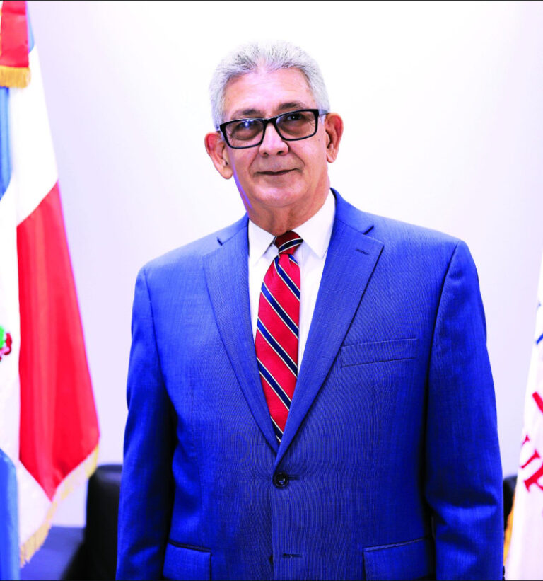 Jose Rijo Presbot, director de presupuesto, RD