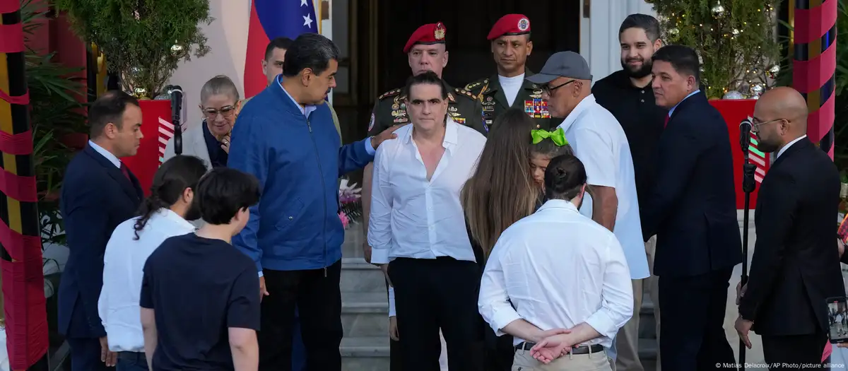 Maduro nombra a Saab