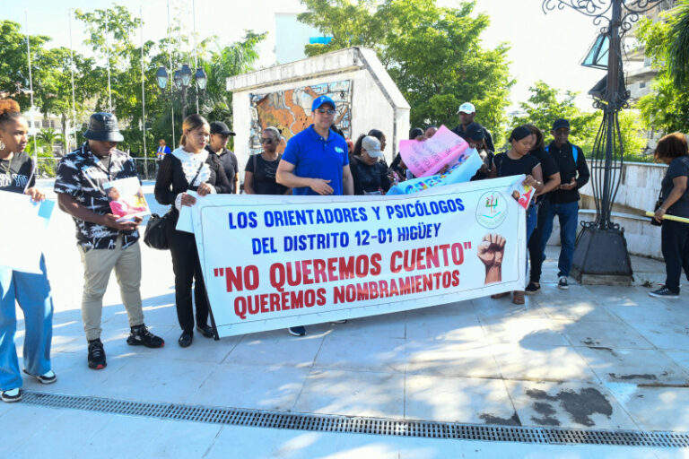 Maestros protestan