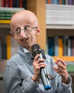 Sammy Basso,cientifico que murio con progenia