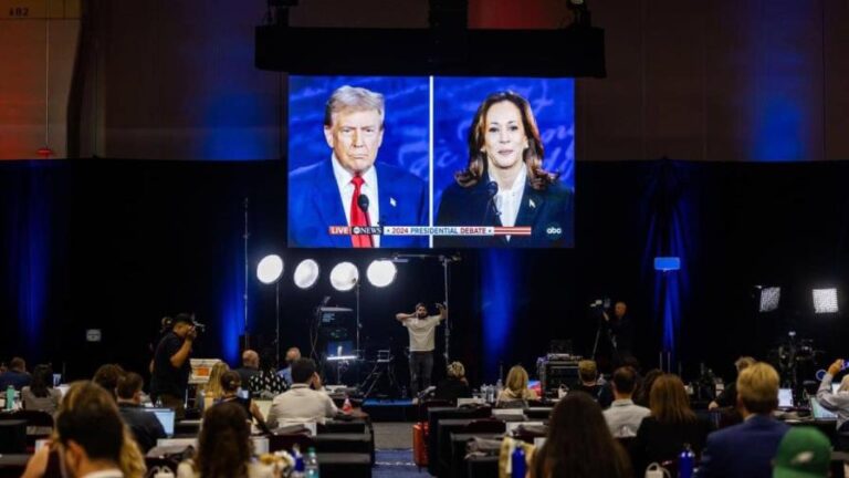 trump-x-kamala-focus-0.01-0.46-896-504