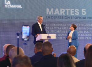 Abinader presenta