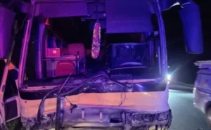 Accidente-Azua2-960x694-1-650x400