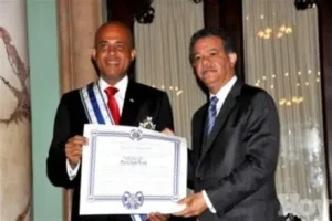 Martelly y Leonel