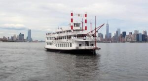 000000000000000000-Dominicanos-NYC-celebraran-aguinaldo-navideno-sobre-el-rio-Hudson-para-despedir-2024