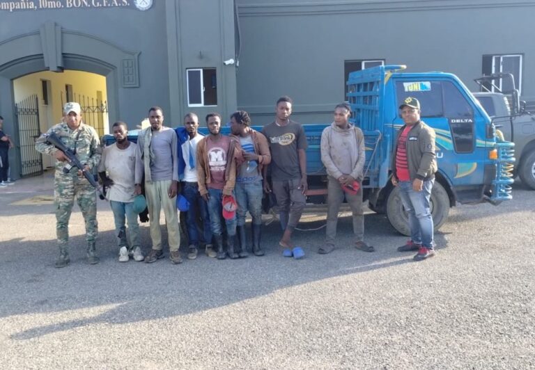 Cinco sometidos por trafico de haitianos