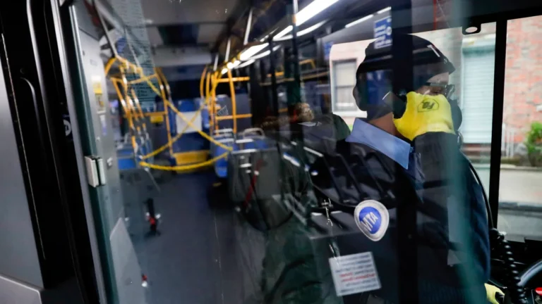 Conductor NY apuñala