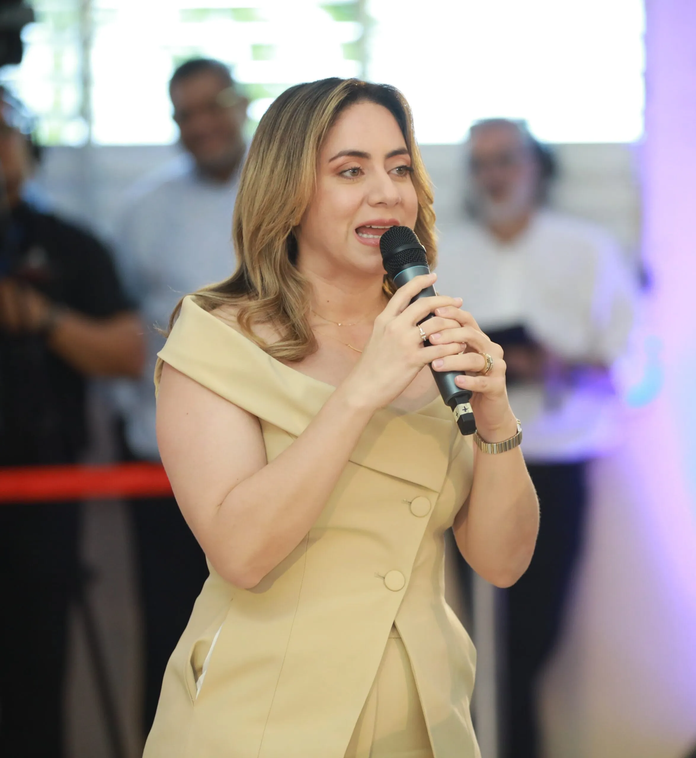 Gloria Reyes, directora Superate