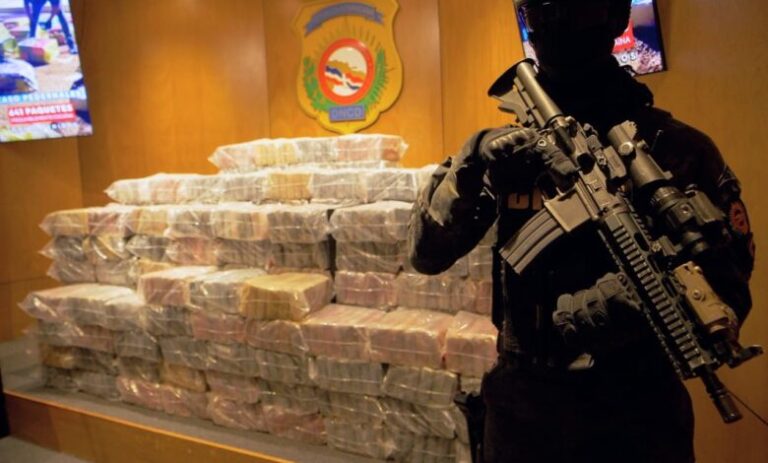 Mas drogas para DNCD