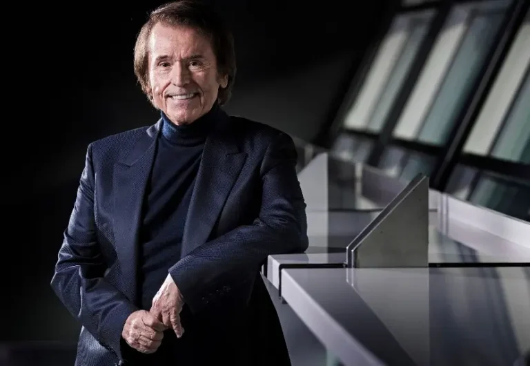 Raphael ingresado en hospital