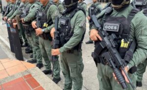 Renuncia masiva de militares en Colombia