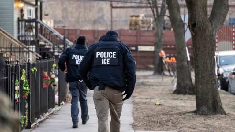 Agentes de ICE