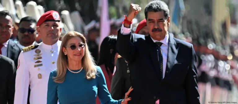 Maduro jura como presidente