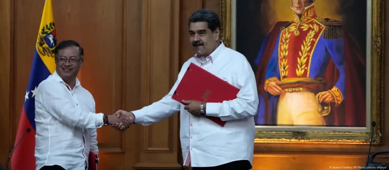 Petro y Maduro