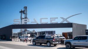 fbi-investiga-amenazas-la-compania-aeroespecial-de-elon-musk-focus-0-0-896-504