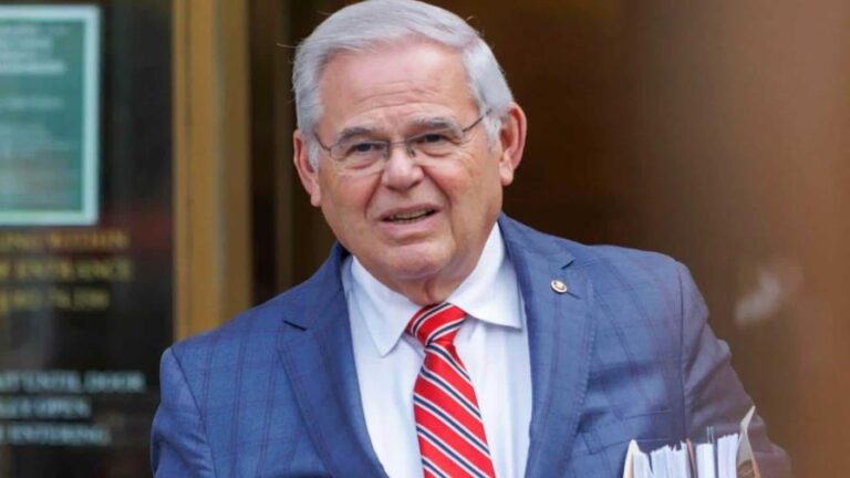 niegan-un-nuevo-juicio-al-exsenador-bob-menendez-focus-0-0-896-504