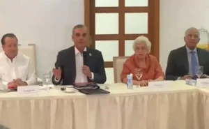 Abinader en consejo de gobierno