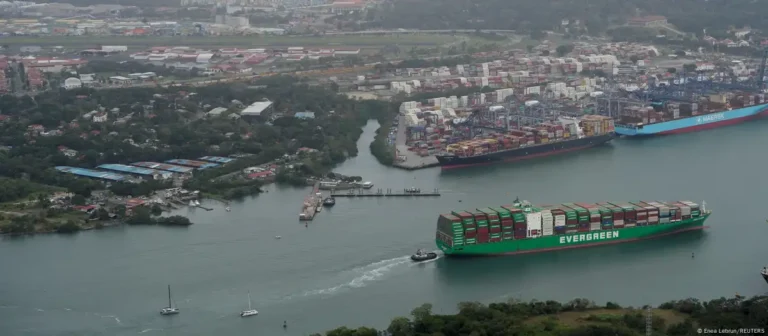 Puerto Balboa, canal de Panama