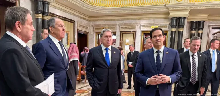 Rusos y EEUU reunidos
