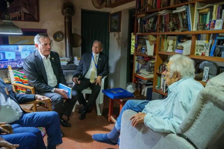 Abinader visita a Pepe Mujica